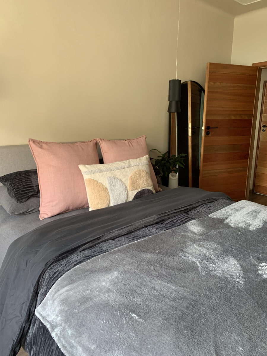 To Let 3 Bedroom Property for Rent in Sea Point Western Cape